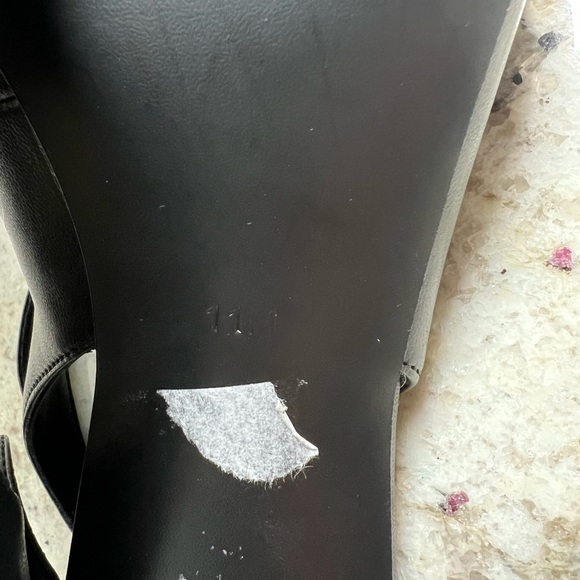 GUESS Black Strappy Staton Pointy Toe Stiletto  Heel Pumps 11M NEW - Picture 9 of 10